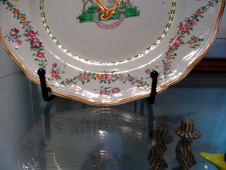 Plate of the East India Company, Coat of Arms of the Aguado de la Marisma Family, Pink China