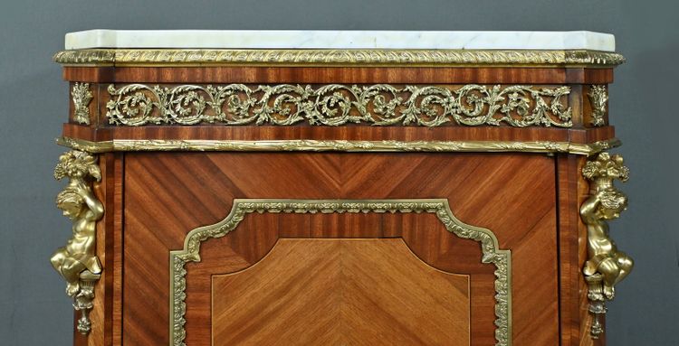 Meuble d’appui en Acajou, époque Napoléon III – 2ème partie XIXe