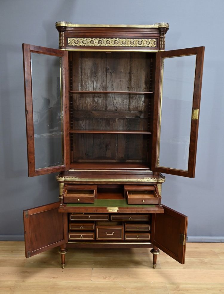 Scribano da biblioteca in mogano, stile Luigi XVI – metà del XIX secolo