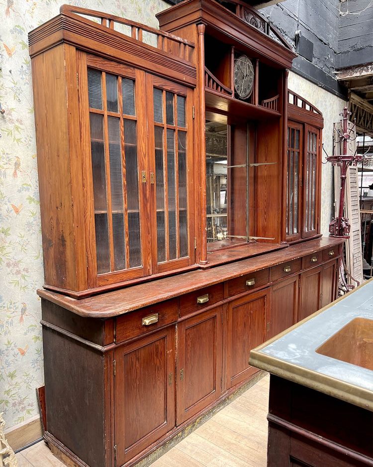 Comptoir de bar avec arrière bar début XXe