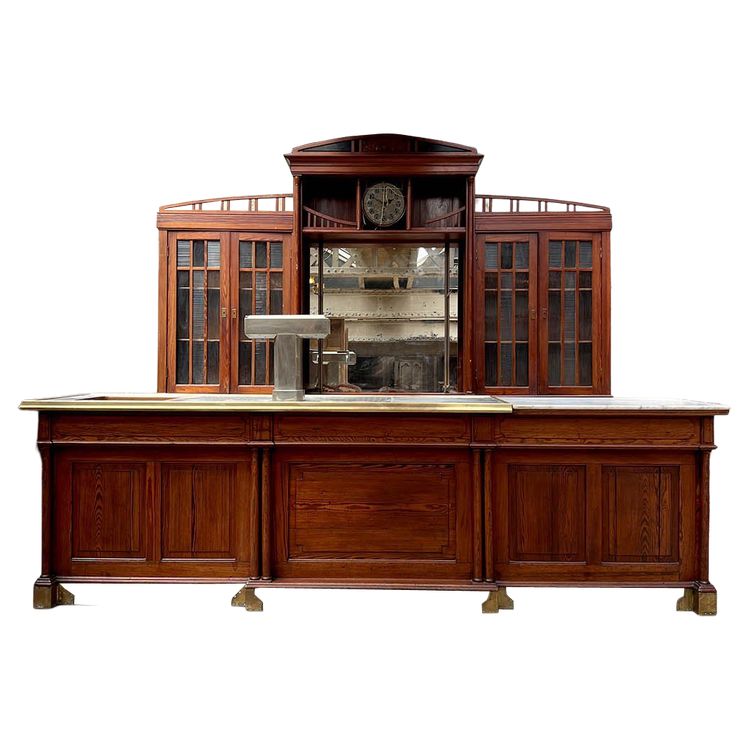 Comptoir de bar avec arrière bar début XXe