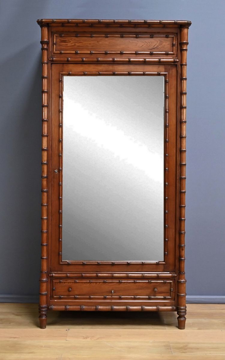 Bamboo-style Pitchpin Mirror Cabinet, Art Nouveau – Early 20th Century