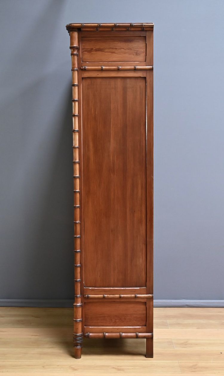Bamboo-style Pitchpin Mirror Cabinet, Art Nouveau – Early 20th Century