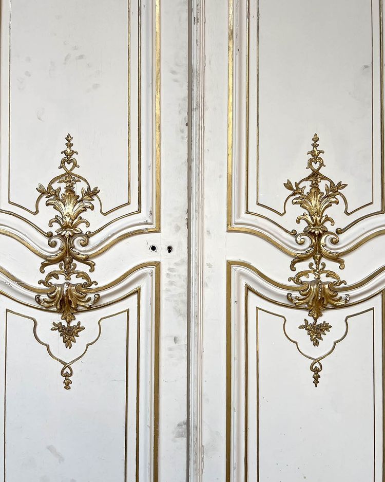 Set di porte doppie in stile Luigi XVI