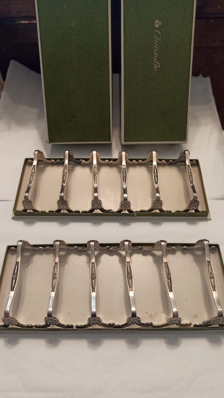 12 Christofle knife rests