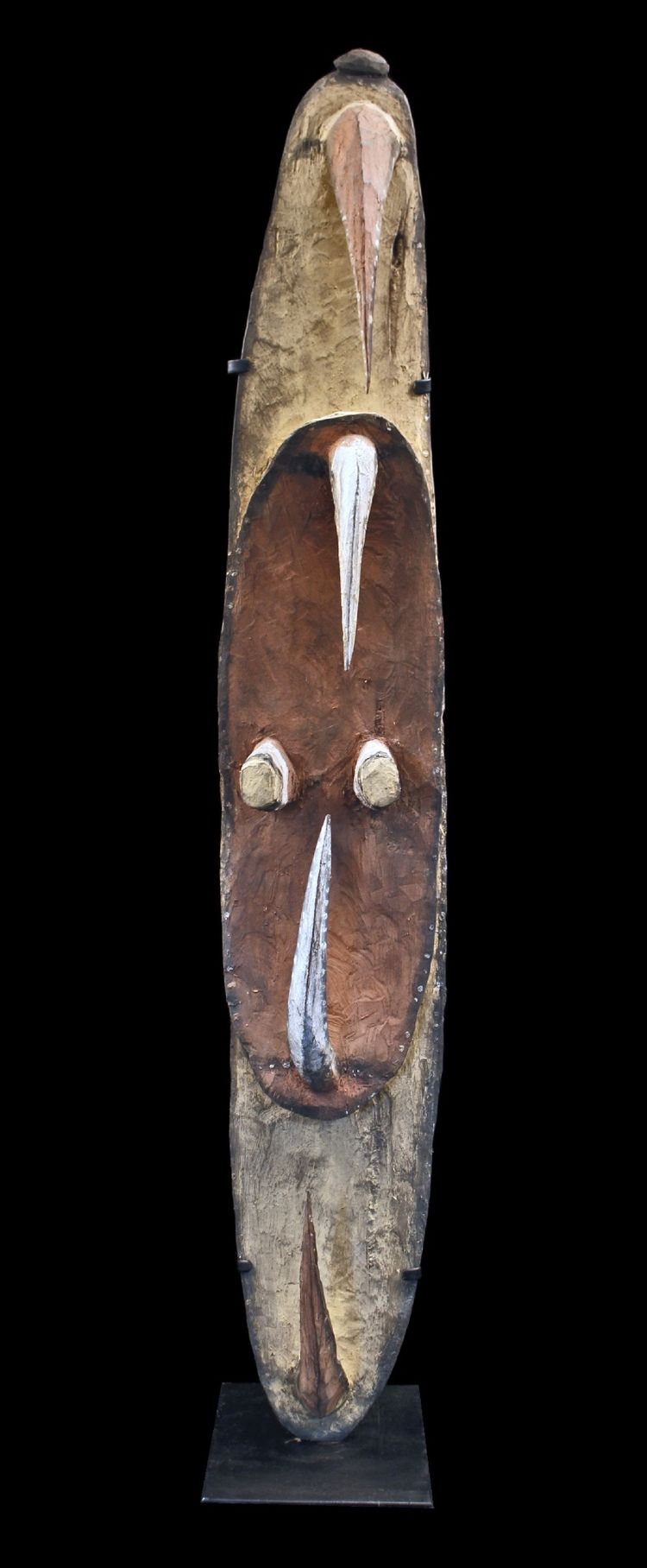 Garra mask, crochet mask, tribal art, Oceanic art, Papua New Guinea, sculpture, 105 cm