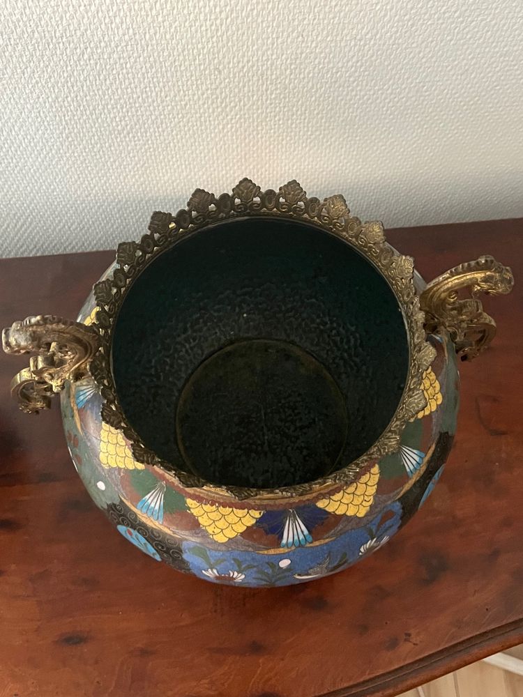 Cloisonné enamel and gilt bronze flowerpot, 19th century