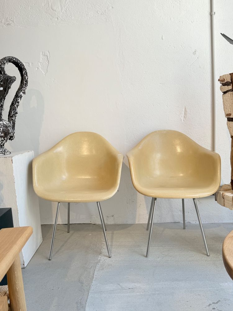 Charles & Ray Eames  Paire de fauteuils vintage modèle Dax