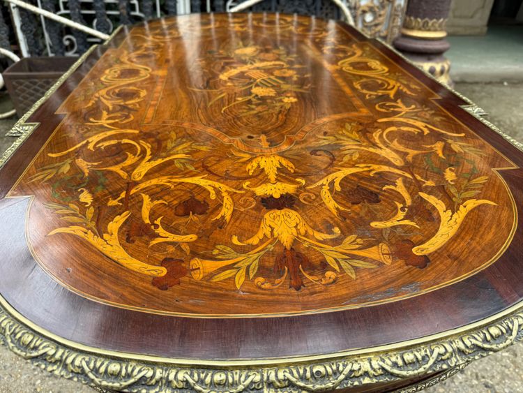 Louis XVI style pedestal table / center table, Napoleon III period in marquetry