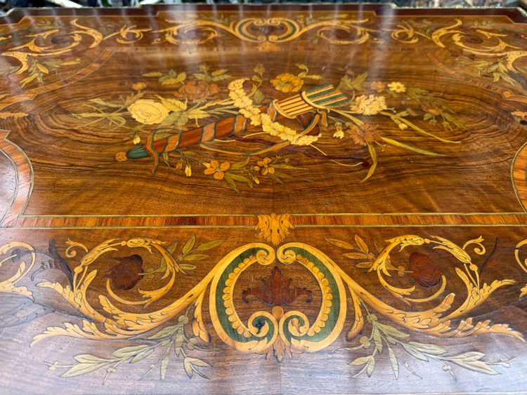 Louis XVI style pedestal table / center table, Napoleon III period in marquetry