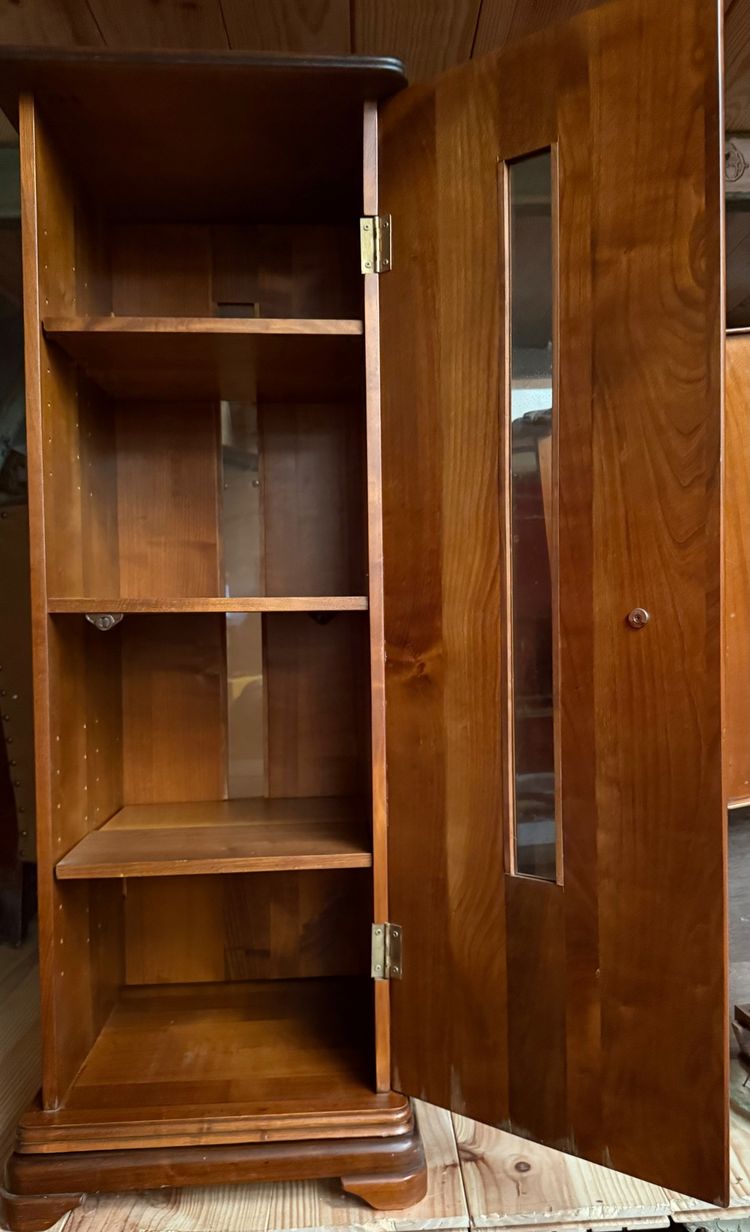 Revolving library