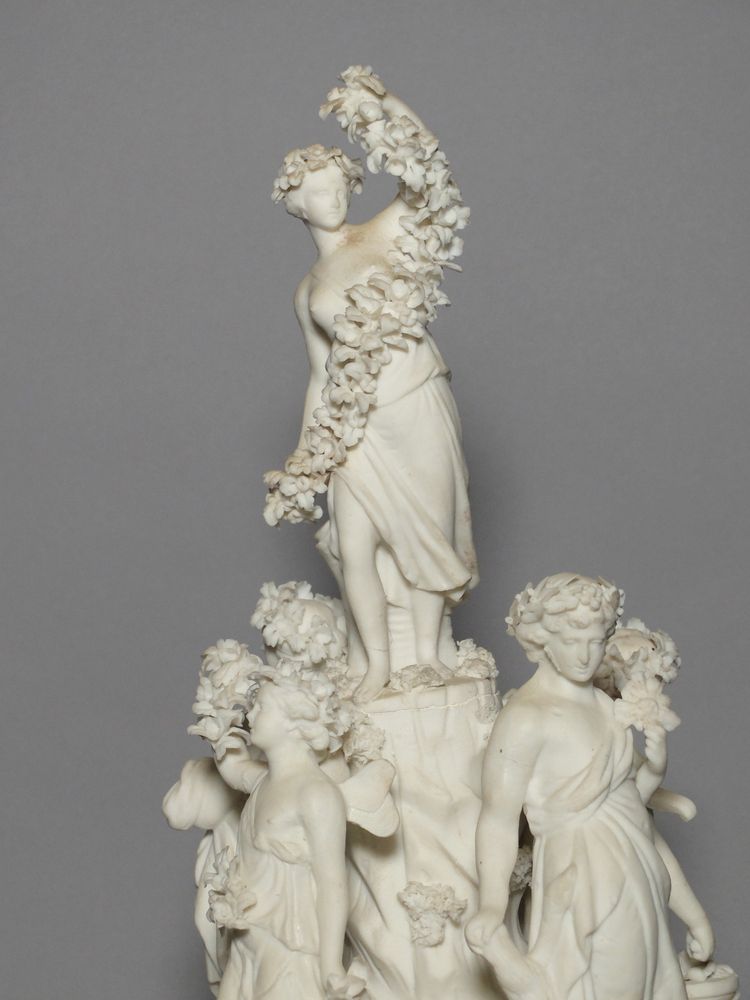 Allegorical group in biscuit - Paris, circa 1800