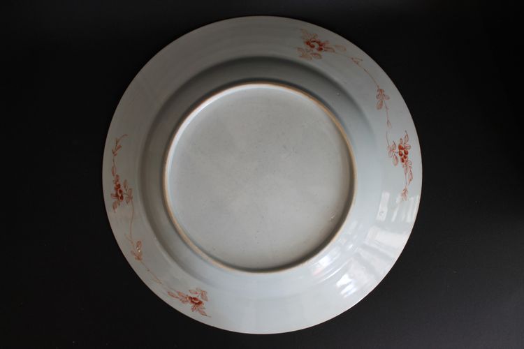 Large dish at the Great Wall of China