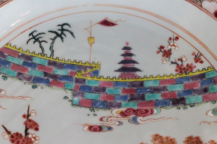 Large dish at the Great Wall of China