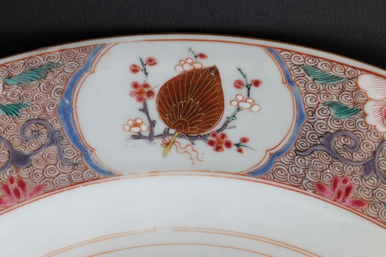 Large dish at the Great Wall of China