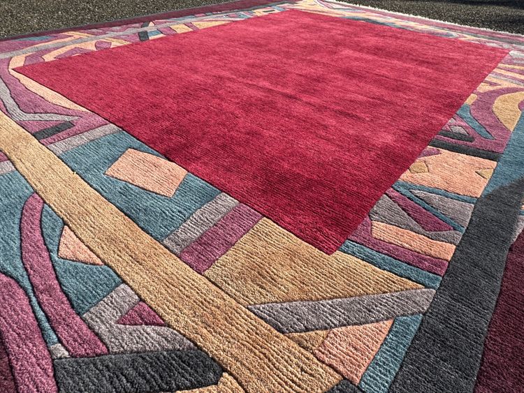Modern rug from Nepal 285x250 cm