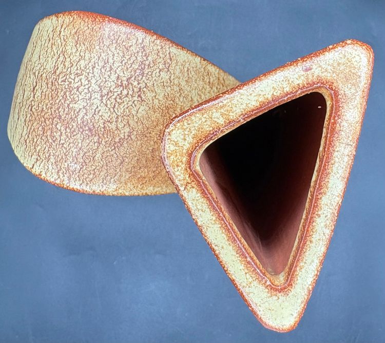 VASE RIGON 