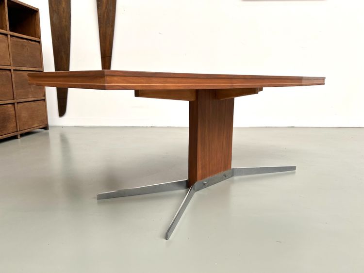 Table basse moderniste, Circa 1960