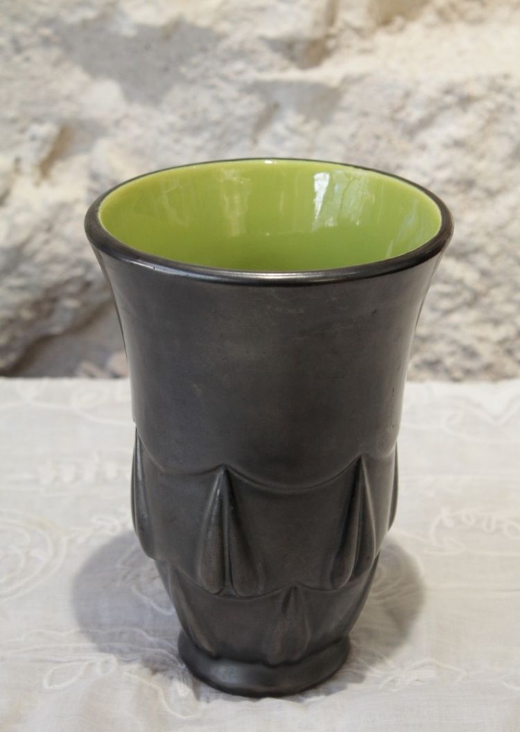 Black and green earthenware vase Blanche Letalle (1901-1990) St Clément circa 1950