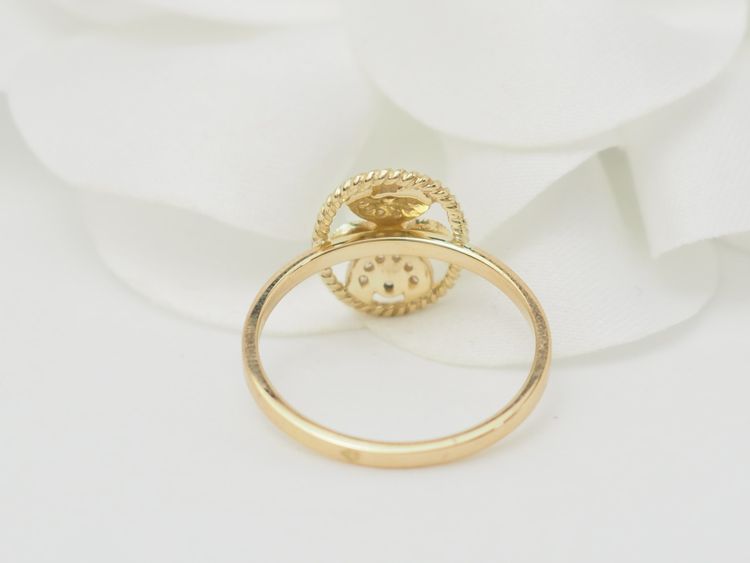 Bague ajourée en or jaune et diamants 