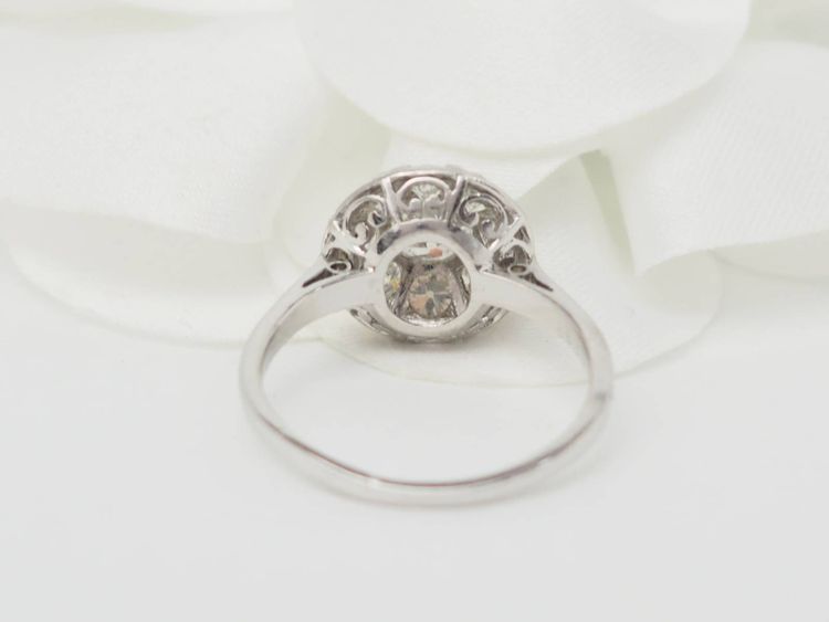 Antiker Ring aus Platin und Diamanten