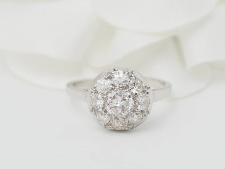 Antiker Ring aus Platin und Diamanten