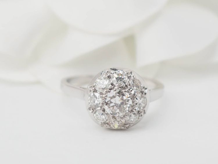 Antiker Ring aus Platin und Diamanten
