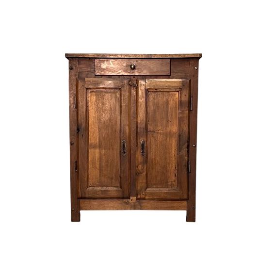 Nussbaumschrank 1800