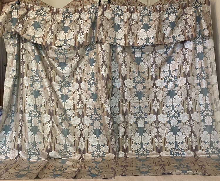 Pair of Art Deco curtains with valance Silver flowers 