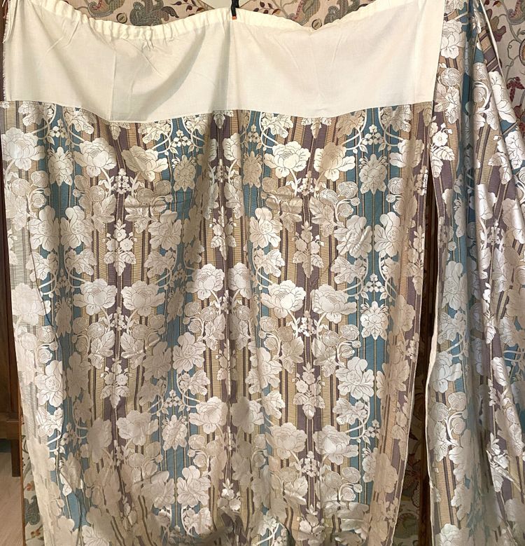Pair of Art Deco curtains with valance Silver flowers 