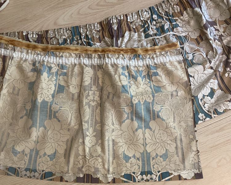 Pair of Art Deco curtains with valance Silver flowers 