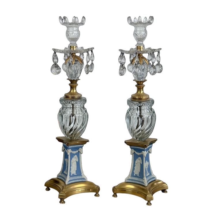 PAIR OF 19TH CENTURY TWO-TONE WEDGWOOD PORCELAIN AND CRYSTAL CANDLESTICKS