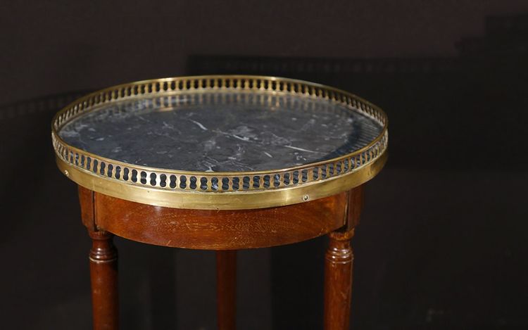 Small table / bouillotte table  Mahogany