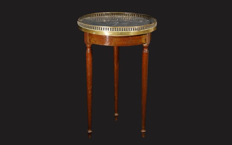 Small table / bouillotte table  Mahogany