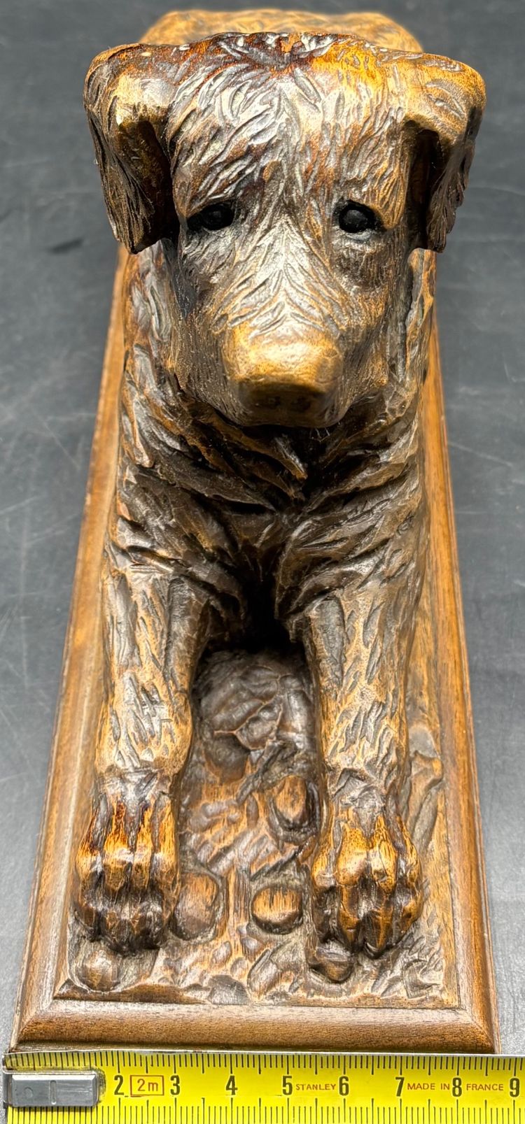 CANE DI LEGNO