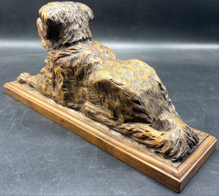 CANE DI LEGNO