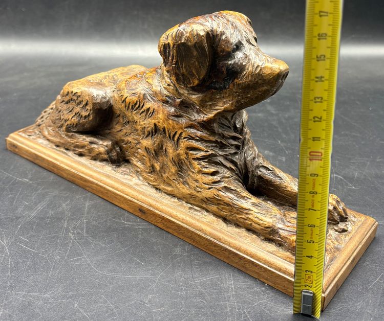 CANE DI LEGNO