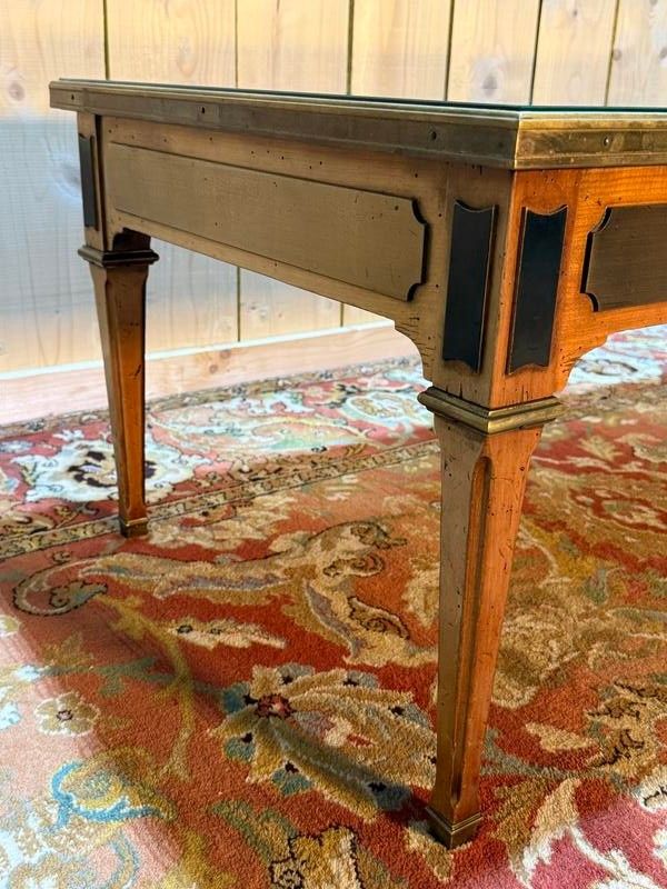 Louis XVI style coffee table in marble and cherry