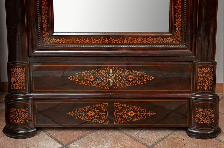 Armoire Smith napolitaine ancienne du début du 19ème siècle.