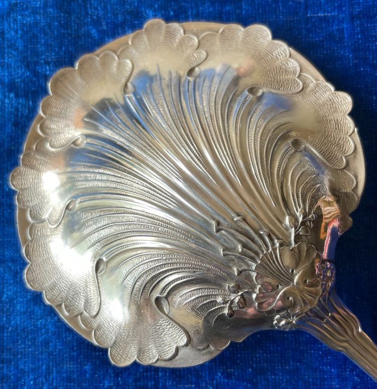 Rare Cardeilhac strawberry scoop.