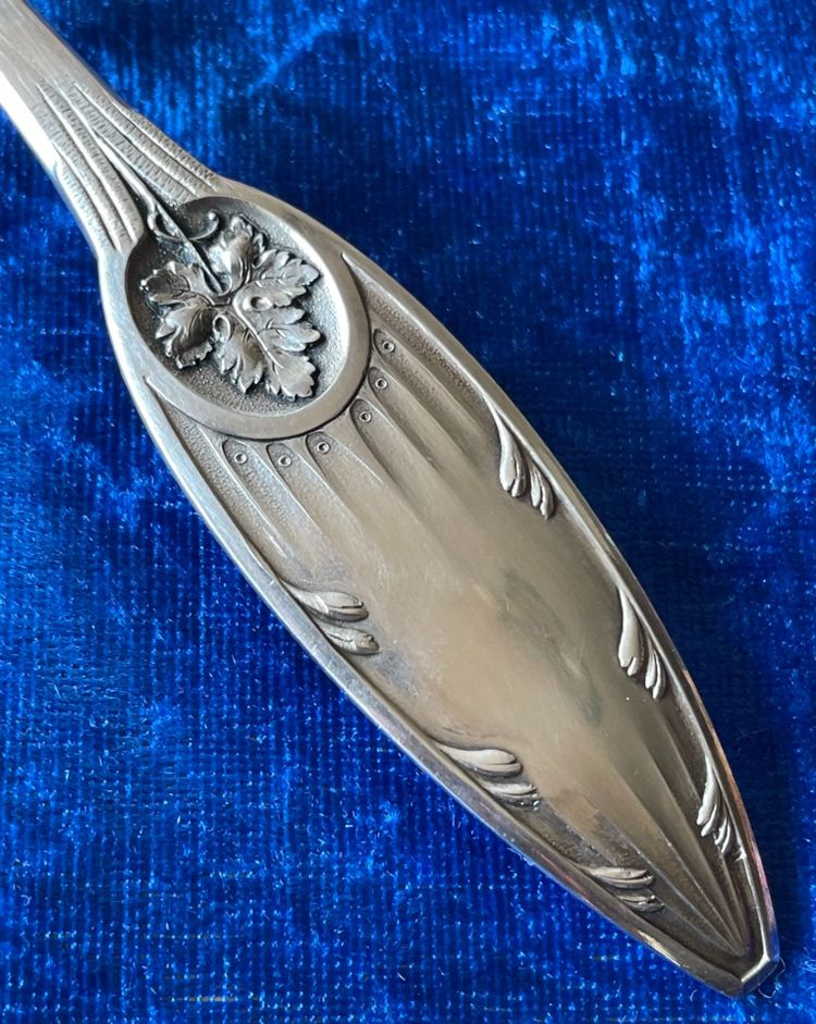 Rare Cardeilhac strawberry scoop.