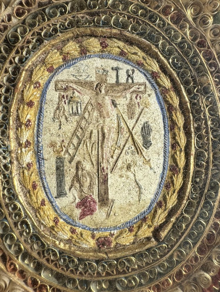 Paperolles Reliquary with eight Martyrs including Saint Irénée - 18th century