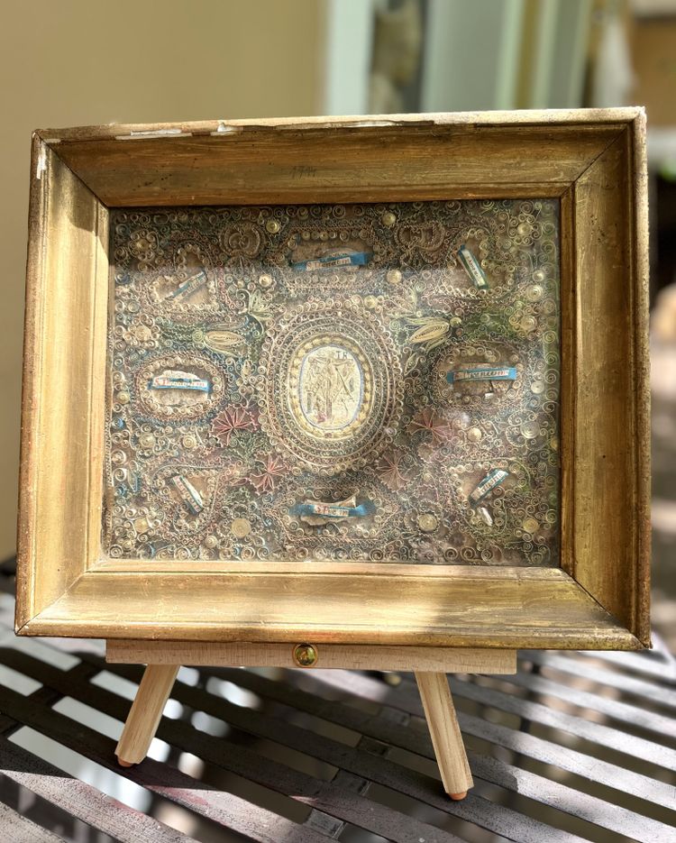 Paperolles Reliquary with eight Martyrs including Saint Irénée - 18th century