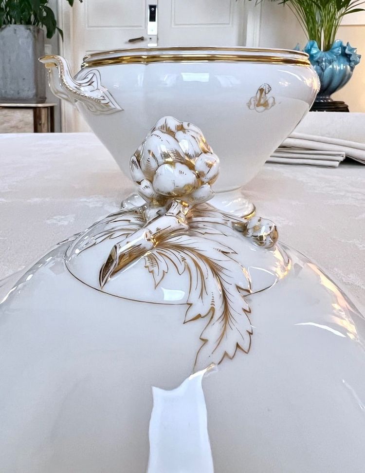 Soup tureen Limoges porcelain - Jean Pouyat - Tableware - Monograms - Vieux Paris