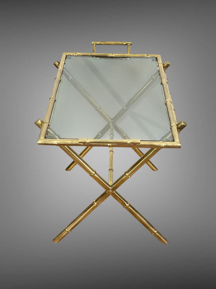 MAISON BAGUES DES ANNÉES 70 / DESSERTE EN MÉTAL DORÉ A DÉCOR DE BAMBOU