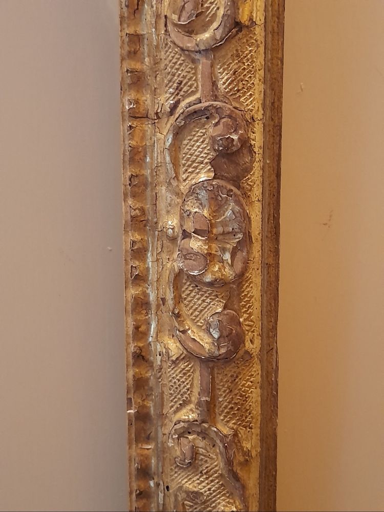 Cadre ancien  bois doré époque LXIV à  la Bérain