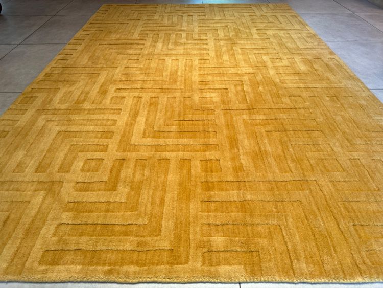 Modern rug from Nepal 230x158 cm
