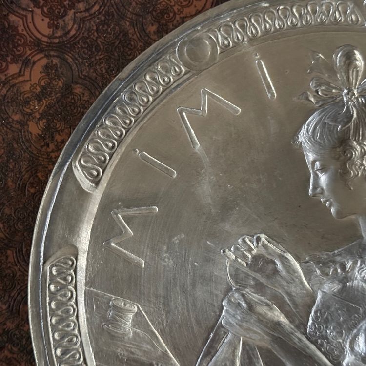 Matrice pour médaille Mimi Pinson par Anie Mouroux XXe