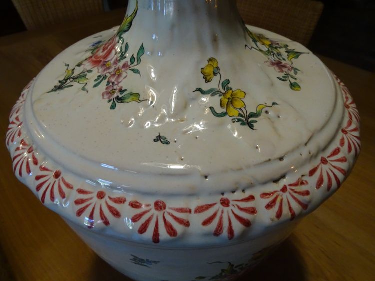 18th century earthenware Veuve Perrin Marseille Fisherman's Urn