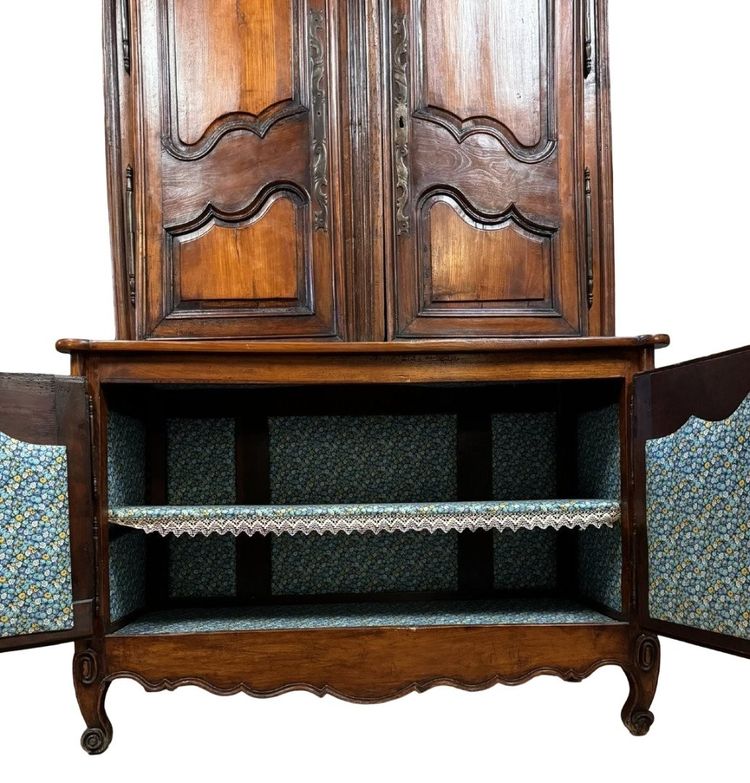 Louis XV-style two-piece buffet in cherry and walnut circa 1880-1900
